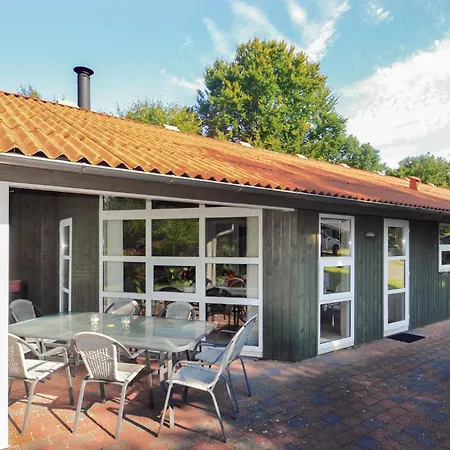 Holiday home Amazing In Glesborg With Kitchen